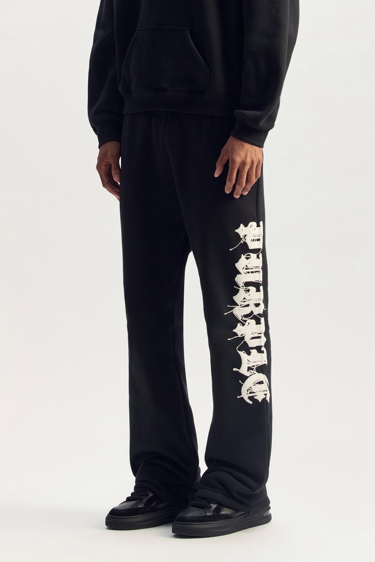 Gothic Wordmark Stitch Sweatpant